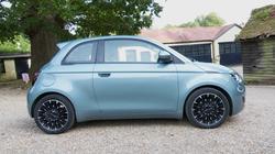 FIAT 500 ELECTRIC HATCHBACK 87kW Icon 42kWh 3dr Auto